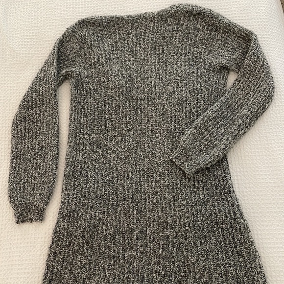 BB Dakota long cardigan with pockets; size small; open front - Picture 5 of 5